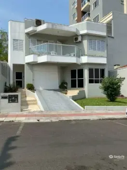 Imagem do anúnio: Vendo casa em Concórdia , Santa Catarina no bairro Centro