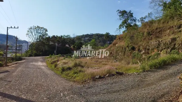 Imagem do anúnio: Vendo terreno / lote / condomínio em Piratuba , Santa Catarina no bairro Centro