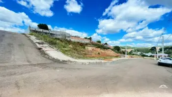 Imagem do anúnio: Vendo terreno / lote / condomínio em Fraiburgo , Santa Catarina no bairro Jardim das Hortensias
