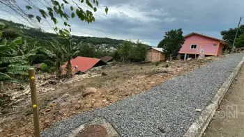 Imagem do anúnio: Vendo terreno / lote / condomínio em Ipira , Santa Catarina no bairro Dos Estudantes