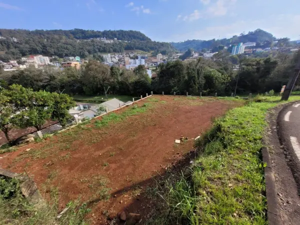 Imagem do anúnio: Vendo terreno / lote / condomínio em Joaçaba , Santa Catarina no bairro Cruzeiro do sul