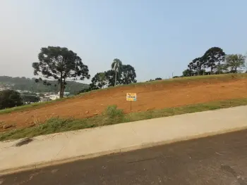 Imagem do anúnio: Vendo terreno / lote / condomínio em Joaçaba , Santa Catarina no bairro Loteamento Reserva dos Pinheiros