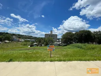 Imagem do anúnio: Vendo terreno / lote / condomínio em Joaçaba , Santa Catarina no bairro Loteamento Reserva dos Pinheiros