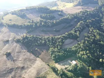 Imagem do anúnio: Vendo terreno / lote / condomínio em Ibicaré , Santa Catarina no bairro Distrito