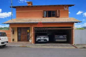 Imagem do anúnio: Vendo casa em Videira , Santa Catarina no bairro Centro