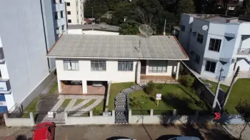 Imagem do anúnio: Vendo casa em Caçador , Santa Catarina no bairro Centro