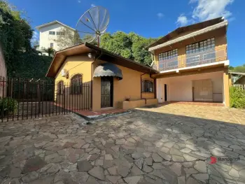 Imagem do anúnio: Vendo casa em Caçador , Santa Catarina no bairro Berger