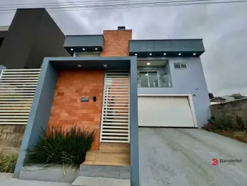 Imagem do anúnio: Vendo casa em Caçador , Santa Catarina no bairro Paraiso
