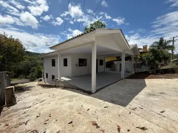 Imagem do anúnio: Vendo casa em Videira , Santa Catarina no bairro Carelli