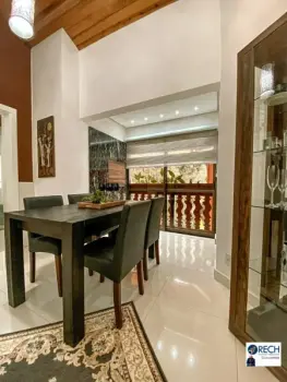 Imagem do anúnio: Vendo casa em Treze Tílias , Santa Catarina no bairro Centro