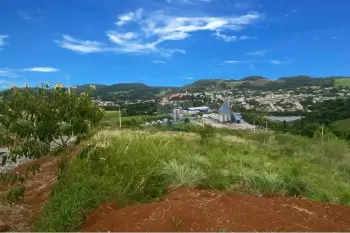 Imagem do anúnio: Vendo terreno / lote / condomínio em Água Doce , Santa Catarina no bairro Centro
