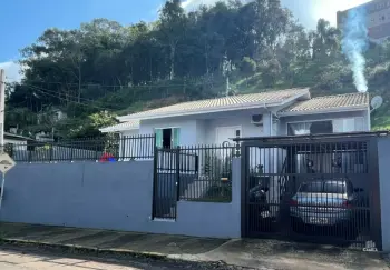 Imagem do anúnio: Vendo casa em Videira , Santa Catarina no bairro Floresta