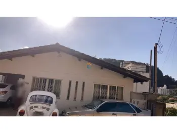 Imagem do anúnio: Vendo casa em Herval D'Oeste , Santa Catarina no bairro Centro