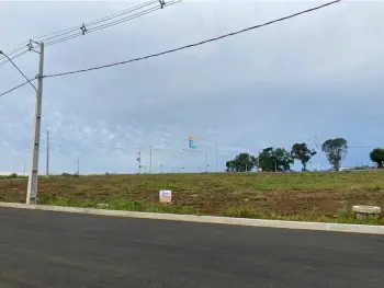 Imagem do anúnio: Vendo terreno / lote / condomínio em Joaçaba , Santa Catarina no bairro Loteamento Sol da Manhã