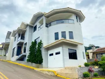 Imagem do anúnio: Vendo casa em Arroio Trinta , Santa Catarina no bairro Centro