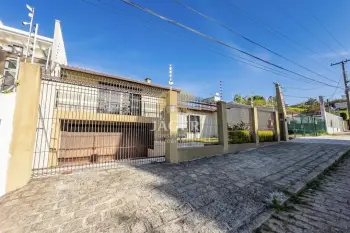 Imagem do anúnio: Vendo casa em Curitiba , Paraná no bairro Jardim Botânico