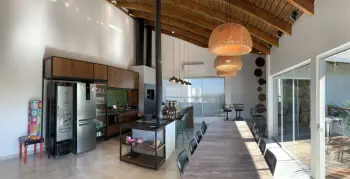 Imagem do anúnio: Vendo casa em Pinhalzinho , Santa Catarina no bairro Efacip