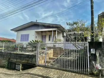 Imagem do anúnio: Vendo casa em Videira , Santa Catarina no bairro Farroupilha
