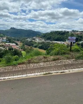 Imagem do anúnio: Vendo terreno / lote / condomínio em Pinheiro Preto , Santa Catarina no bairro Centro