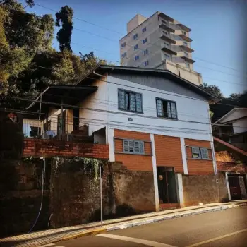 Imagem do anúnio: Vendo casa em Videira , Santa Catarina no bairro Centro