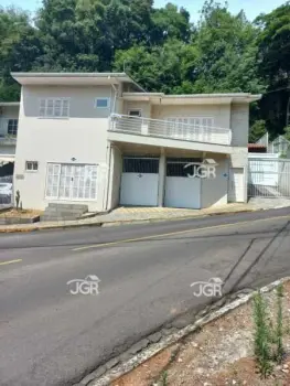 Imagem do anúnio: Alugo casa em Concórdia , Santa Catarina no bairro Cinquentenário
