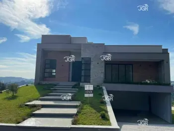 Imagem do anúnio: Vendo casa em Concórdia , Santa Catarina no bairro Santos Dumont