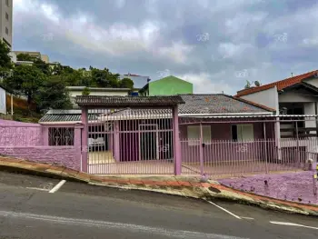 Imagem do anúnio: Vendo casa em Concórdia , Santa Catarina no bairro Nações