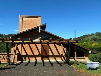 Imagem do anúnio: Alugo para temporada casa em Itá , Santa Catarina no bairro Loteamento Paineiras