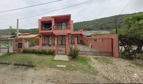 Imagem do anúnio: Vendo casa em Bombinhas , Santa Catarina no bairro Mariscal