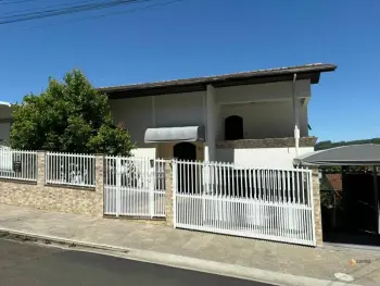 Imagem do anúnio: Vendo casa em Joaçaba , Santa Catarina no bairro Centro