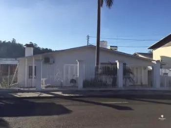 Imagem do anúnio: Vendo casa em Concórdia , Santa Catarina no bairro Nazaré