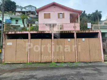Imagem do anúnio: Vendo casa em Concórdia , Santa Catarina no bairro Industriários