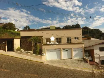 Imagem do anúnio: Vendo casa em Videira , Santa Catarina no bairro Alvorada
