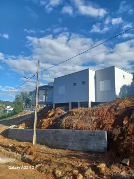 Imagem do anúncio: Vendo casa em Concórdia , Santa Catarina no bairro Jardim Sul
