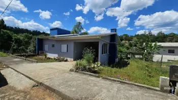 Imagem do anúnio: Vendo casa em Concórdia , Santa Catarina no bairro Guilherme Reich