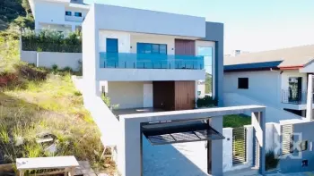 Imagem do anúnio: Vendo casa em Videira , Santa Catarina no bairro Cantú