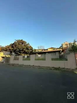 Imagem do anúnio: Vendo casa em Videira , Santa Catarina no bairro Matriz