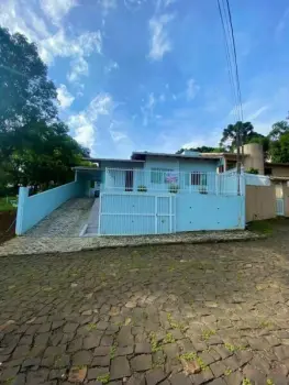 Imagem do anúnio: Vendo ou alugo casa em Fraiburgo , Santa Catarina no bairro Jardim América